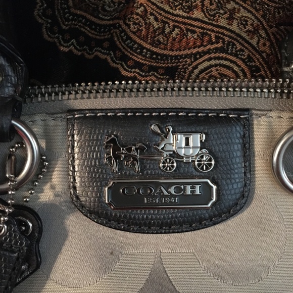Coach purse medium size - Picture 2 of 4